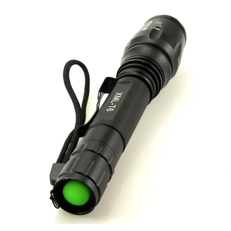 LAMPE TORCHE MILITAIRE XML T6