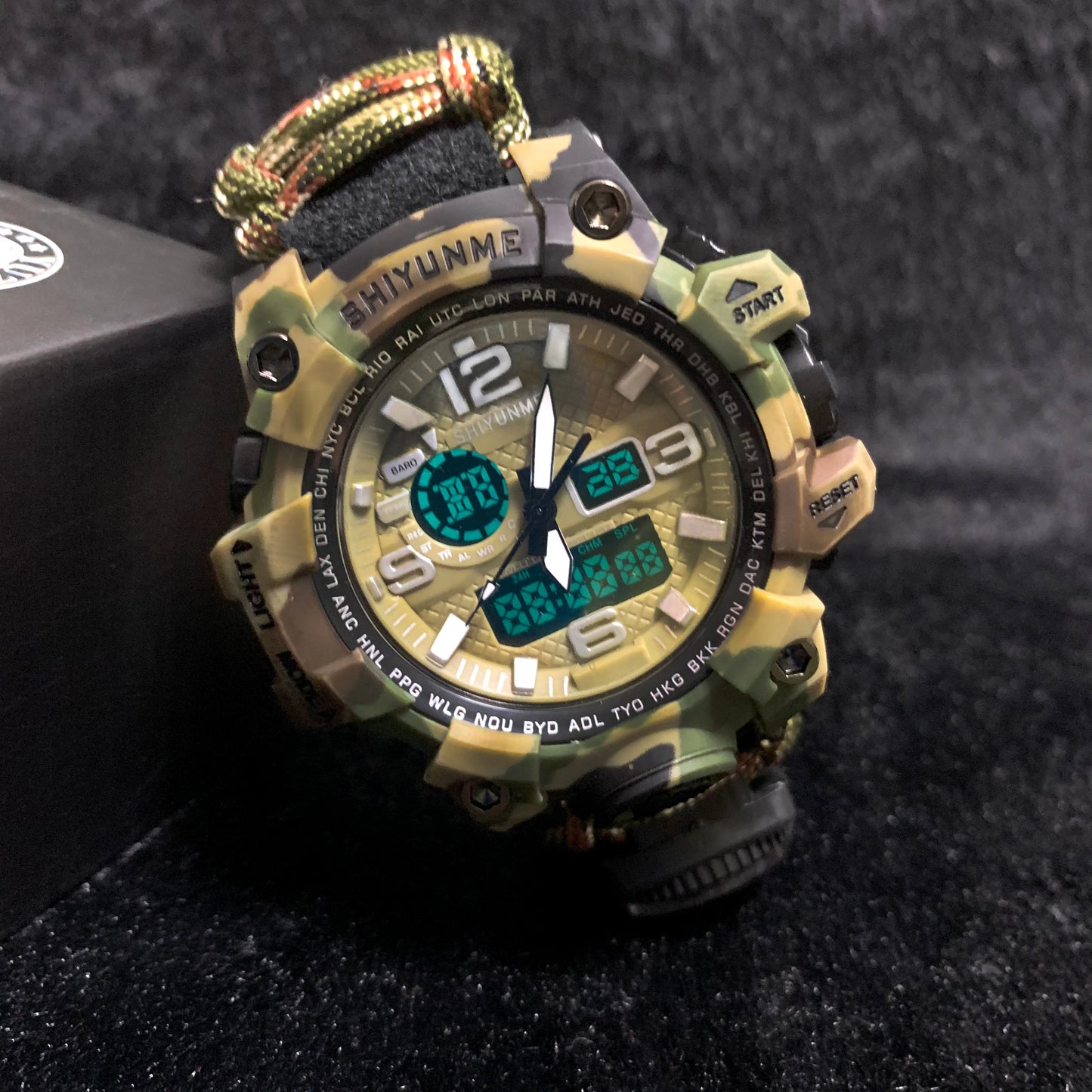MONTRE MILITAIRE BOUSSOLE